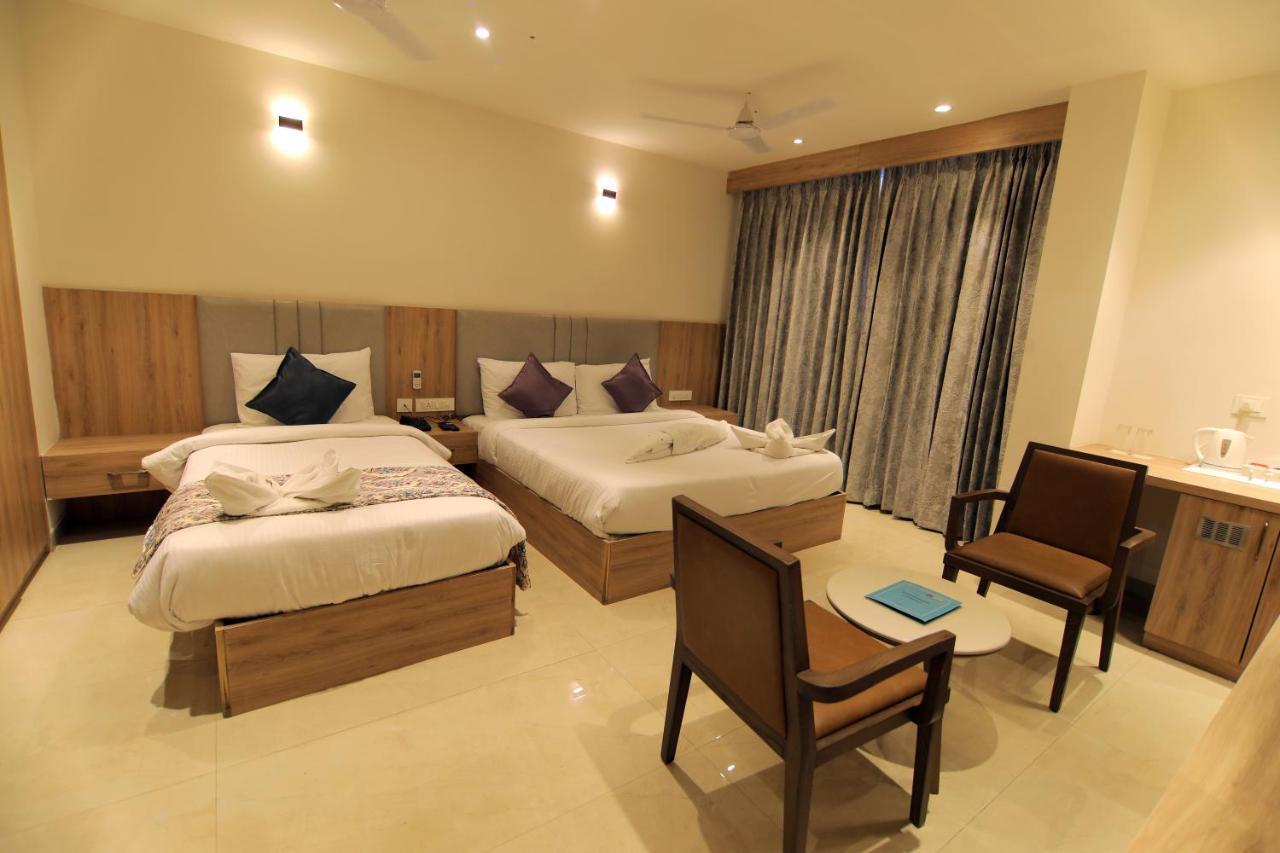 Hotel Mumbai House Express Udaipur Ngoại thất bức ảnh