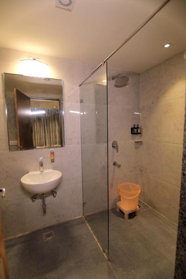 Hotel Mumbai House Express Udaipur Ngoại thất bức ảnh