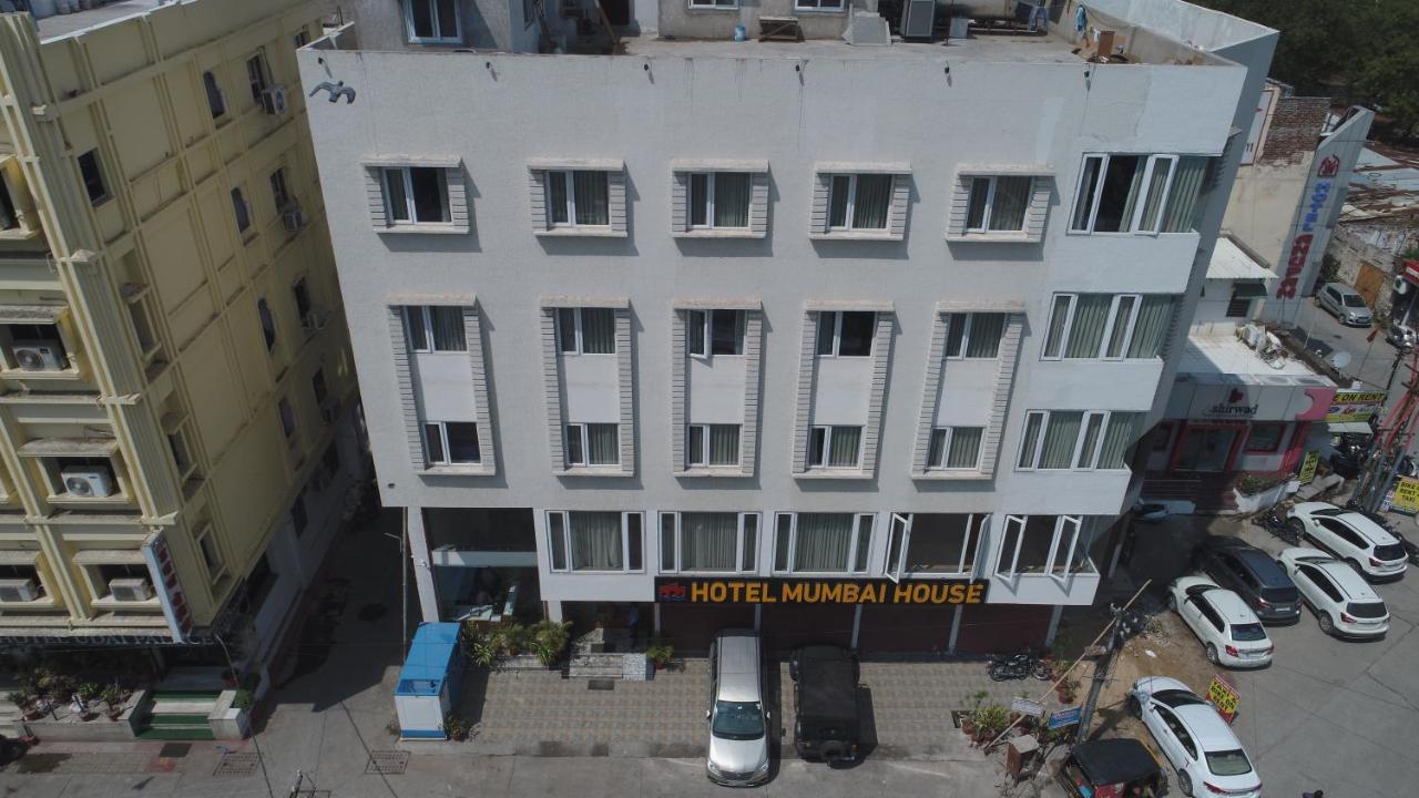 Hotel Mumbai House Express Udaipur Ngoại thất bức ảnh